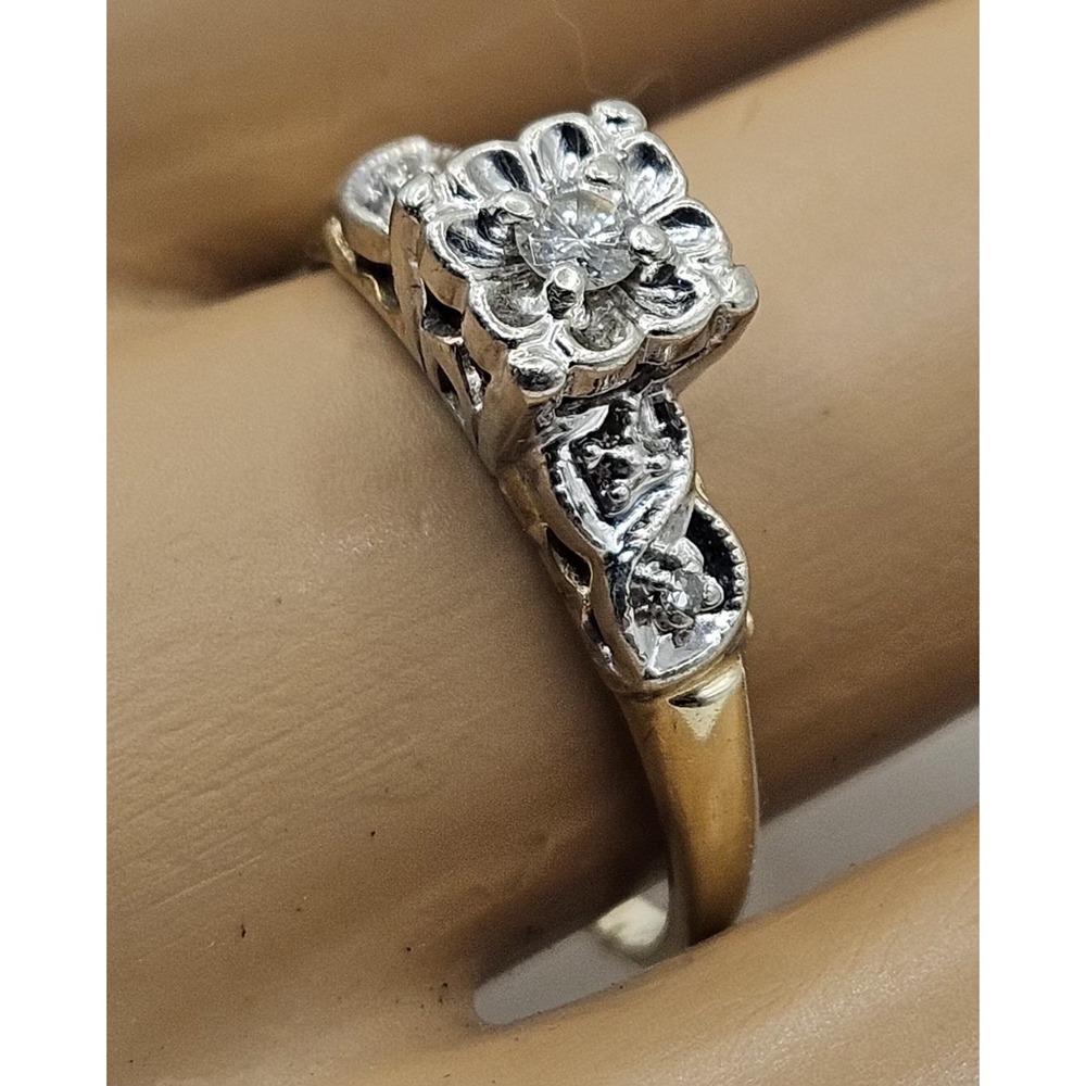 Vtg 14K Yellow Gold Diamond Ring 2.3g Fine Jewelry Size 7 - Picture 2 of 16